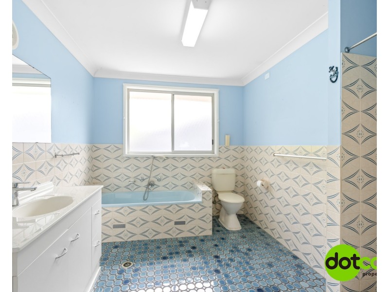 113 Birdwood Drive, Blue Haven NSW 2262