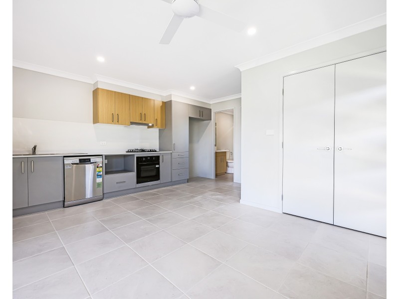 2/8 Daisy Close, Kootingal NSW 2352