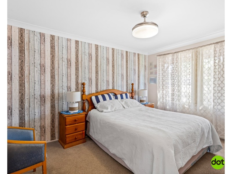 11 St Lawrence Avenue, Blue Haven NSW 2262