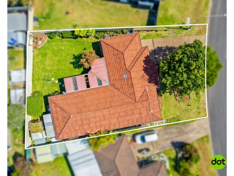 11 St Lawrence Avenue, Blue Haven NSW 2262