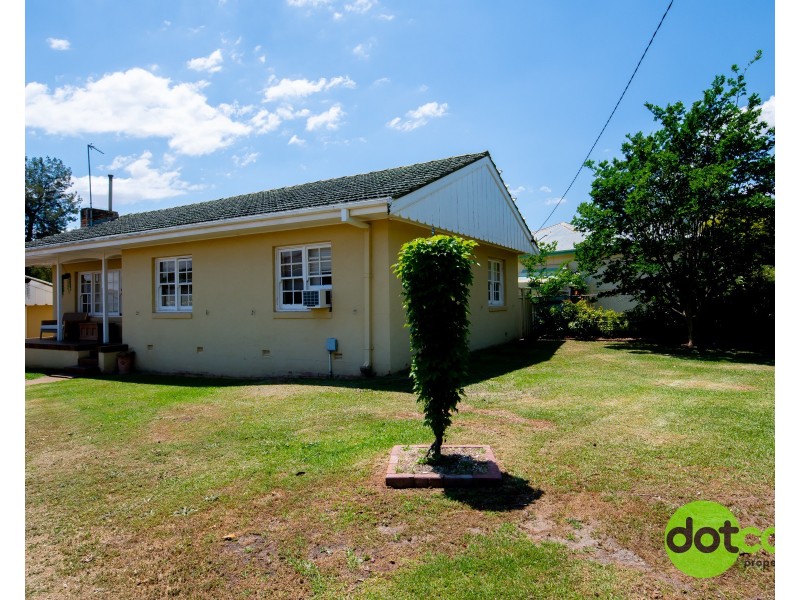 4 Fairview Street, Dubbo NSW 2830