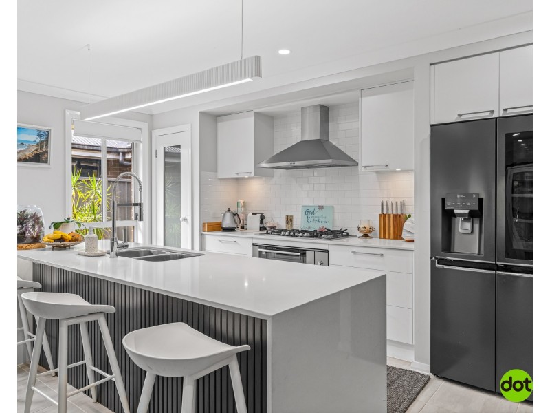 41 Fairmont Boulevard, Hamlyn Terrace NSW 2259