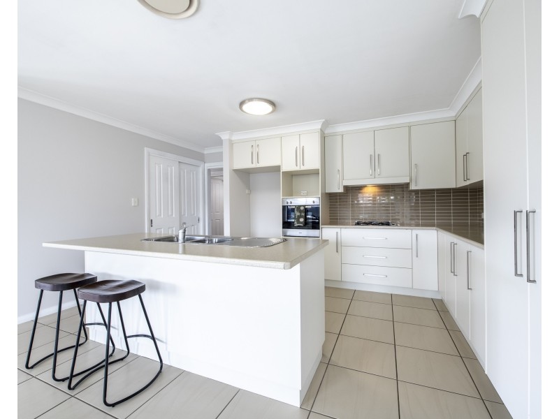 8 Ashlundie Crescent, Dubbo NSW 2830