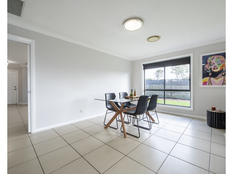 8 Ashlundie Crescent, Dubbo NSW 2830