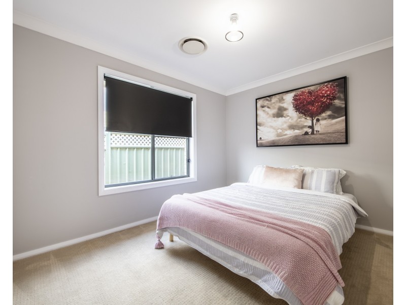 8 Ashlundie Crescent, Dubbo NSW 2830
