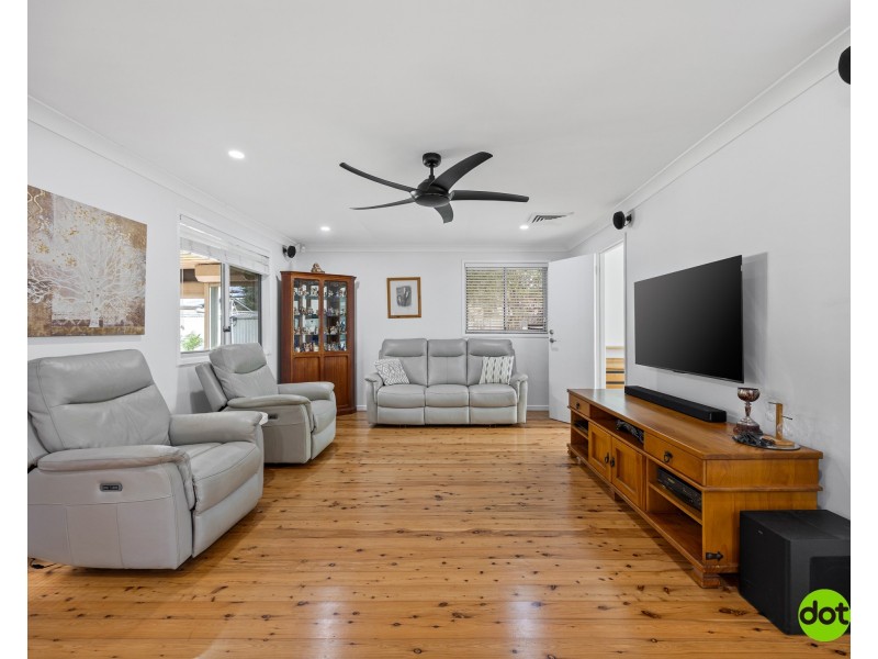 11 Third Avenue, Toukley NSW 2263