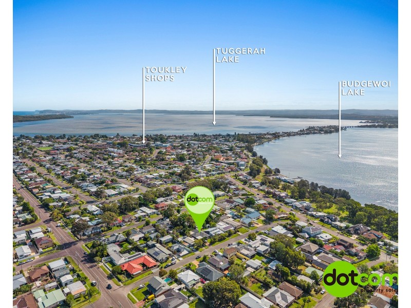 11 Third Avenue, Toukley NSW 2263