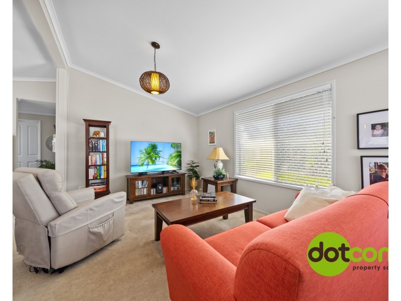 12 Sixth Avenue, Green Point NSW 2251