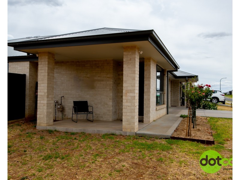 10 Drysdale Close, Dubbo NSW 2830
