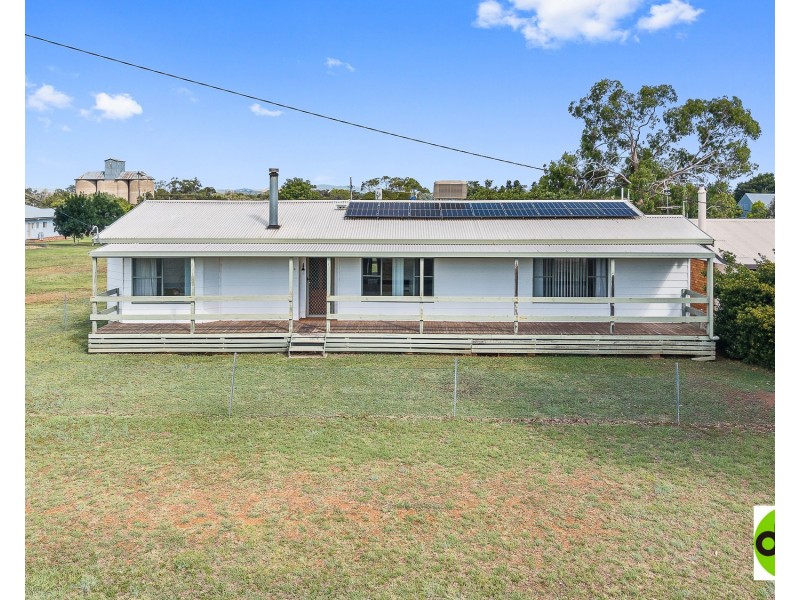 14 Warral Street, Duri NSW 2344