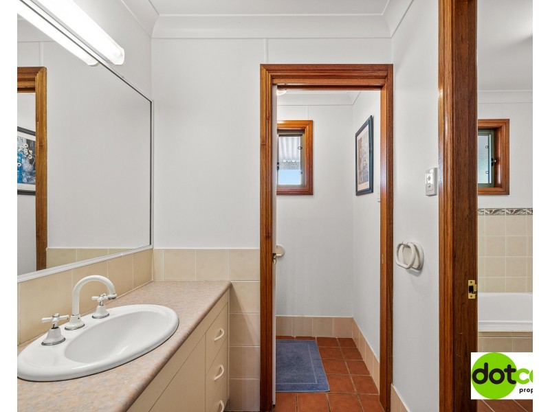 14 Warral Street, Duri NSW 2344