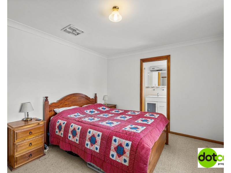 14 Warral Street, Duri NSW 2344