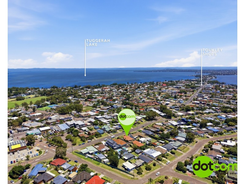 48 Hammond Road, Toukley NSW 2263