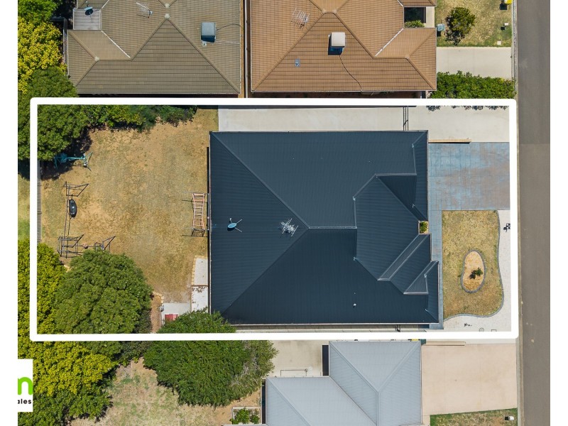 11 Cassia Place, Calala NSW 2340