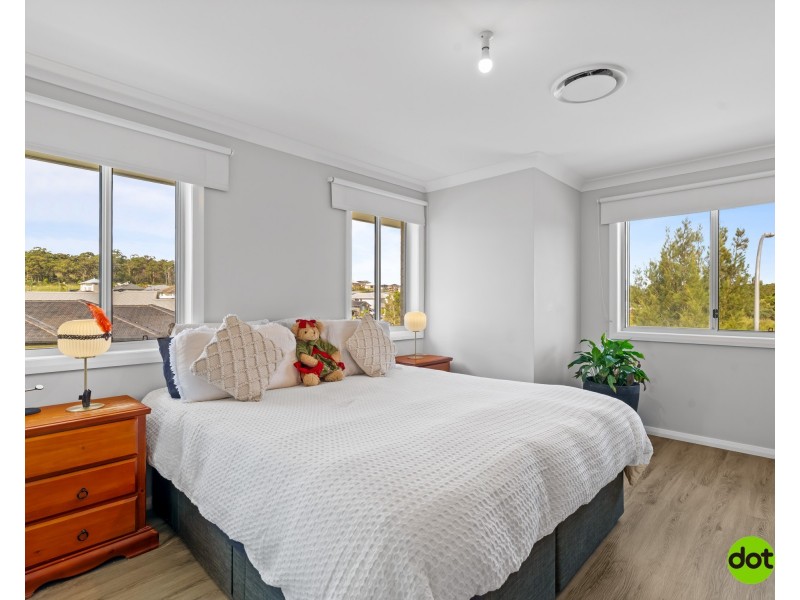 40 Cadogan Crescent, Woongarrah NSW 2259