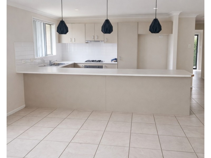 16 Auburn Street, Gillieston Heights NSW 2321