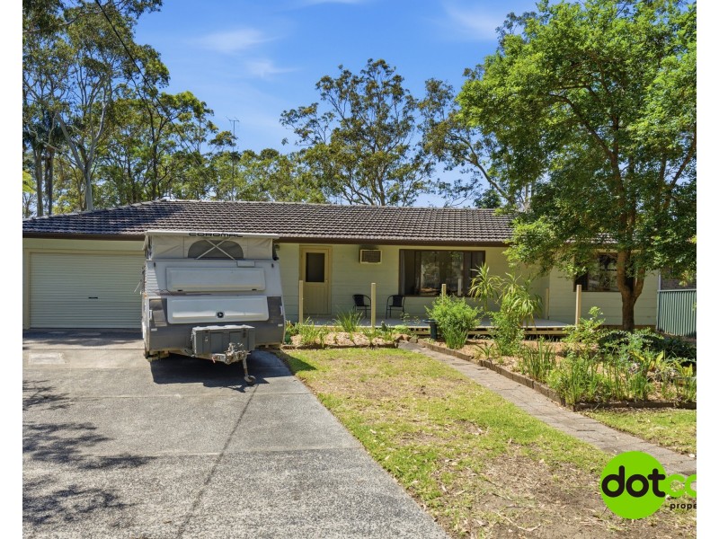 32 Parkside Drive, Charmhaven NSW 2263