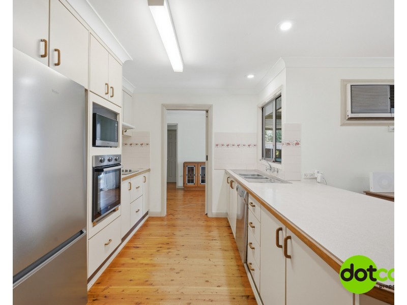 32 Parkside Drive, Charmhaven NSW 2263
