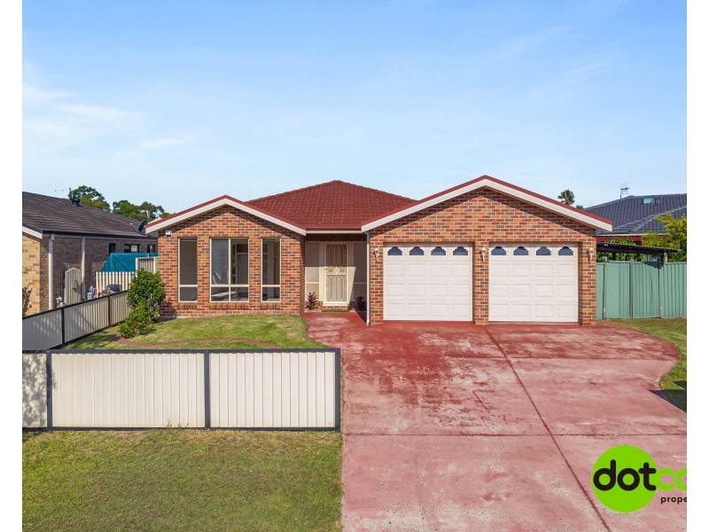 11 Nagle Crescent, Blue Haven NSW 2262