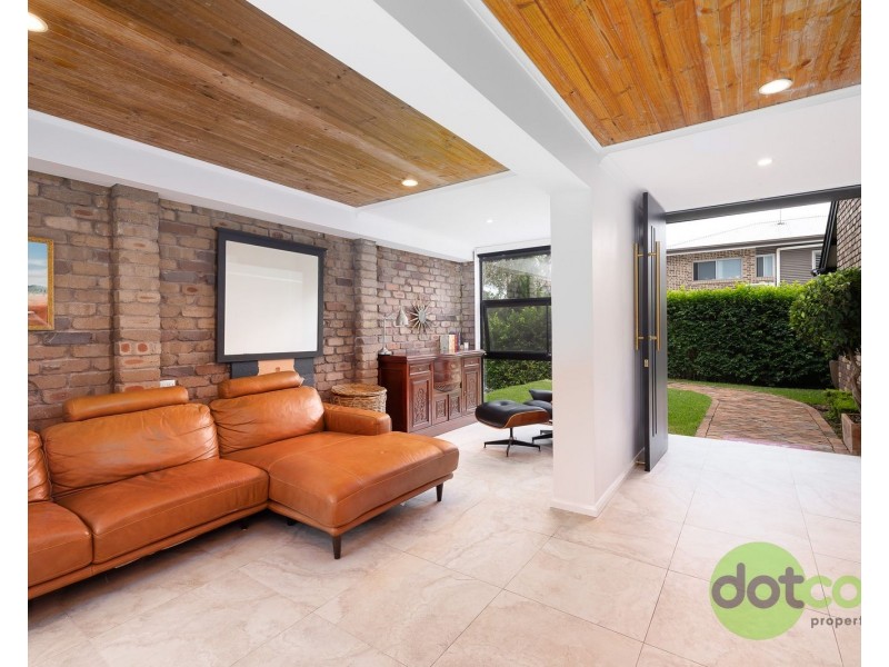 18 Macquarie Road, Morisset Park NSW 2264