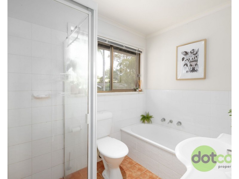 18 Macquarie Road, Morisset Park NSW 2264