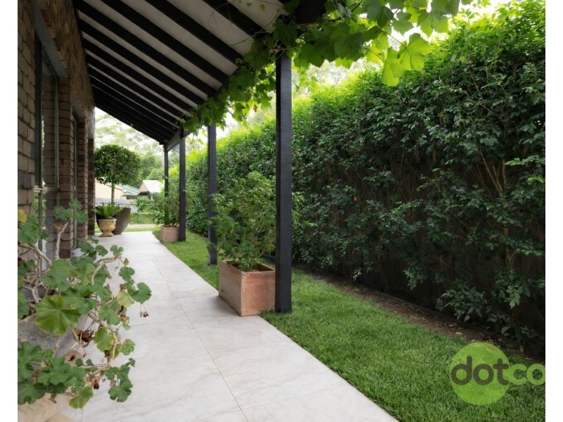 18 Macquarie Road, Morisset Park NSW 2264