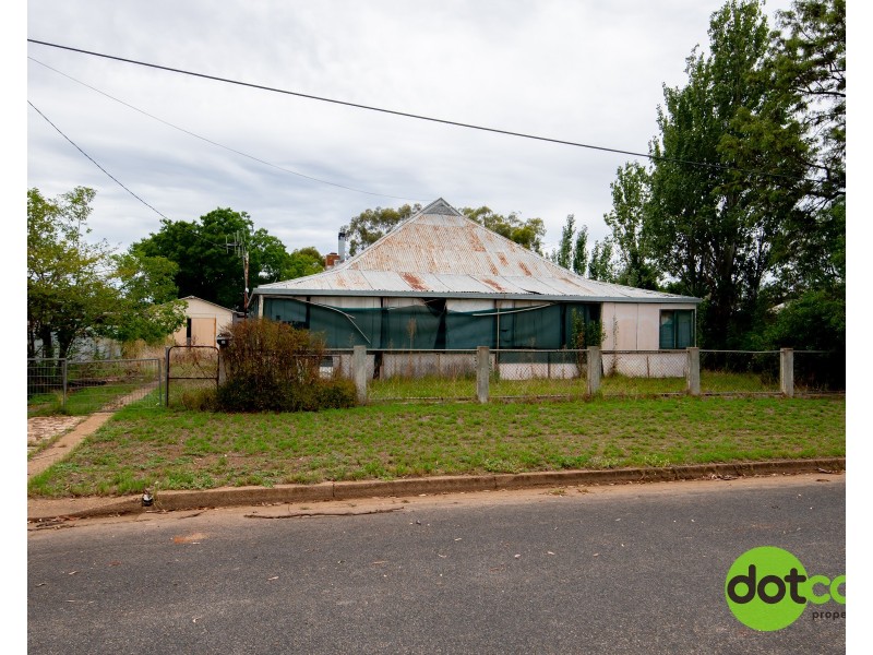 20 Napier Street, Mendooran NSW 2842