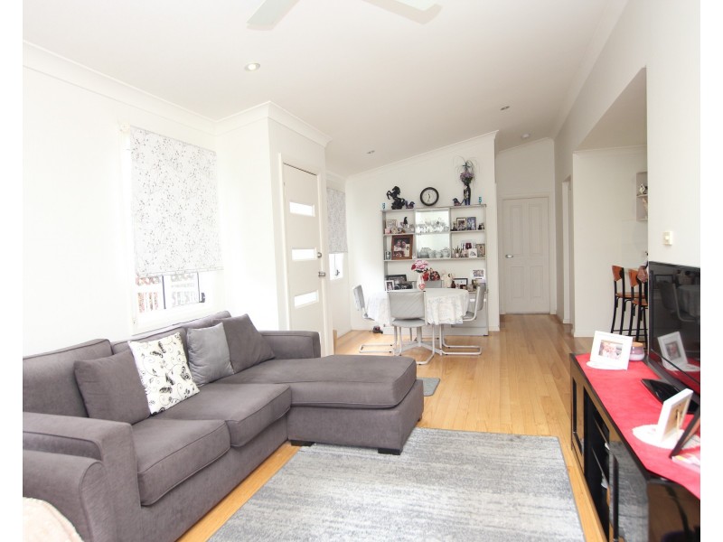 34A Prince of Wales Crescent, Kincumber NSW 2251