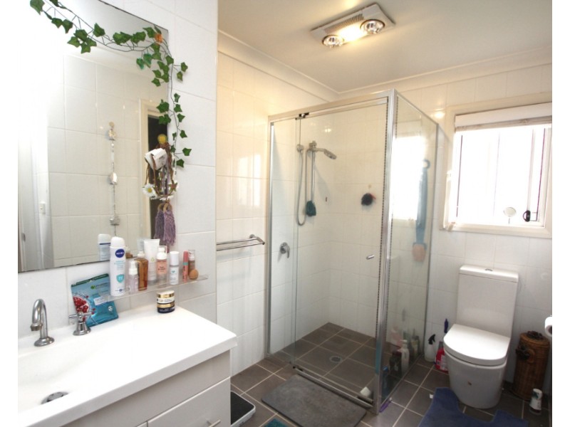 34A Prince of Wales Crescent, Kincumber NSW 2251