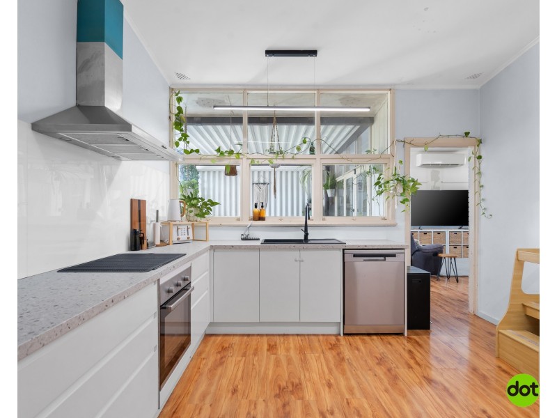 2 Peel Street, Toukley NSW 2263