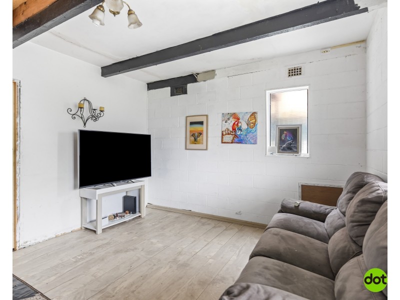 81 Winbin Crescent, Gwandalan NSW 2259