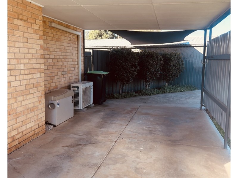 10 White Street, Finley NSW 2713