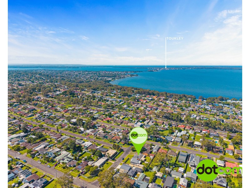 6 Stephen Street, Kanwal NSW 2259