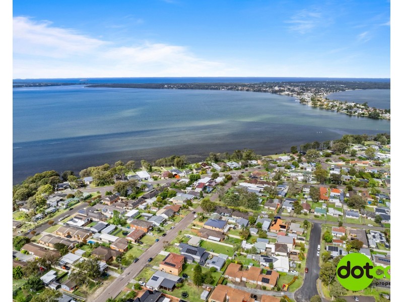 20 Manuka Parade, Gorokan NSW 2263