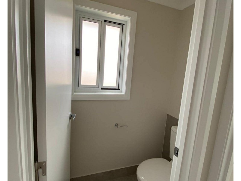 7 Hawkins Street, Temora NSW 2666