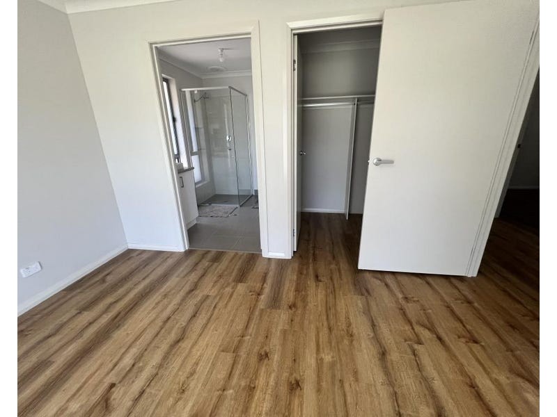 52 Murray Street, Finley NSW 2713