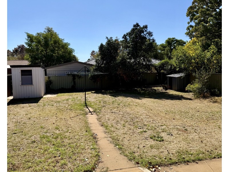 32 Banksia Crescent, Dubbo NSW 2830