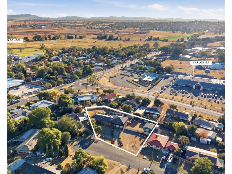 11 Mcdonald Crescent, Tamworth NSW 2340