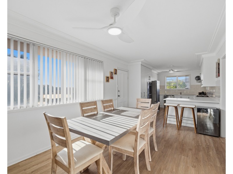 11 Mcdonald Crescent, Tamworth NSW 2340