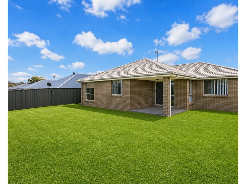 5 Gleneagles Avenue, Heddon Greta NSW 2321