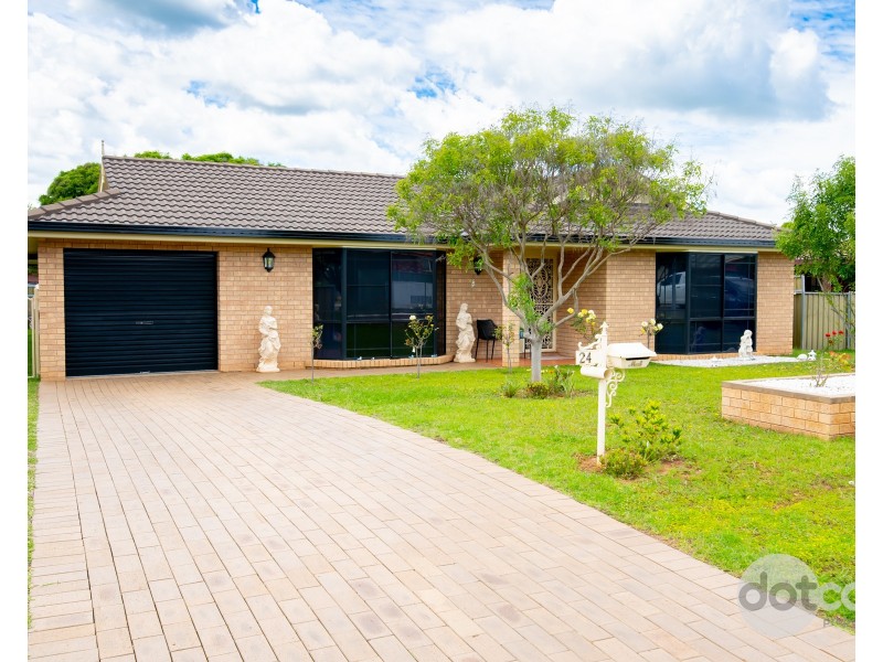 24 Rosella Street, Dubbo NSW 2830