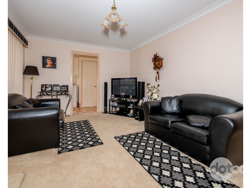 24 Rosella Street, Dubbo NSW 2830