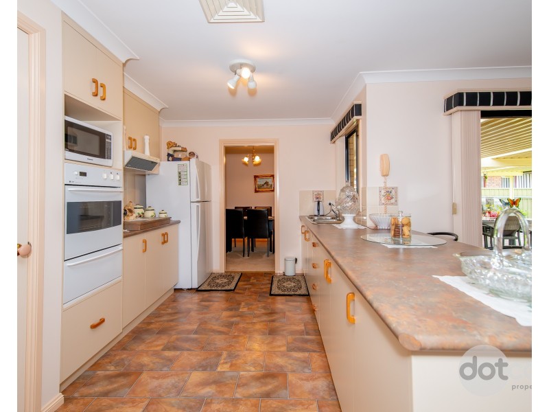 24 Rosella Street, Dubbo NSW 2830
