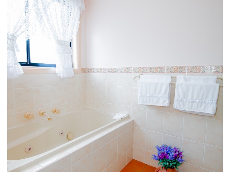 24 Rosella Street, Dubbo NSW 2830