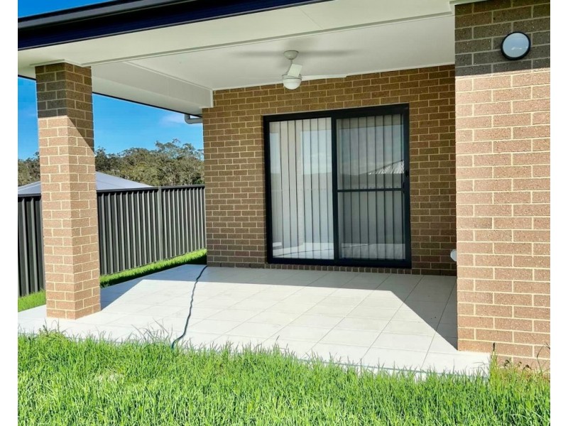6 Quintero Close, Heddon Greta NSW 2321