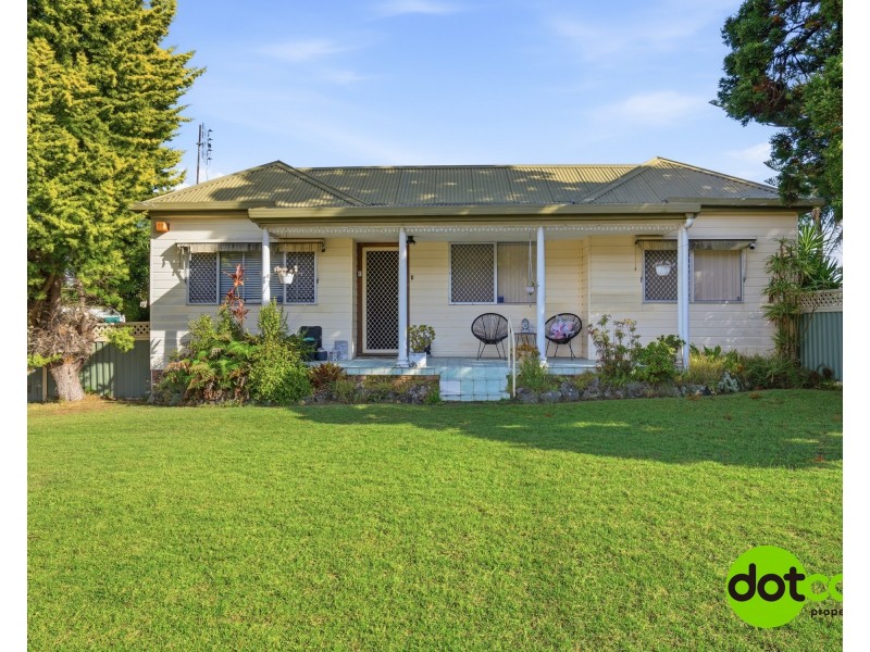 12 Yaralla Road, Toukley NSW 2263