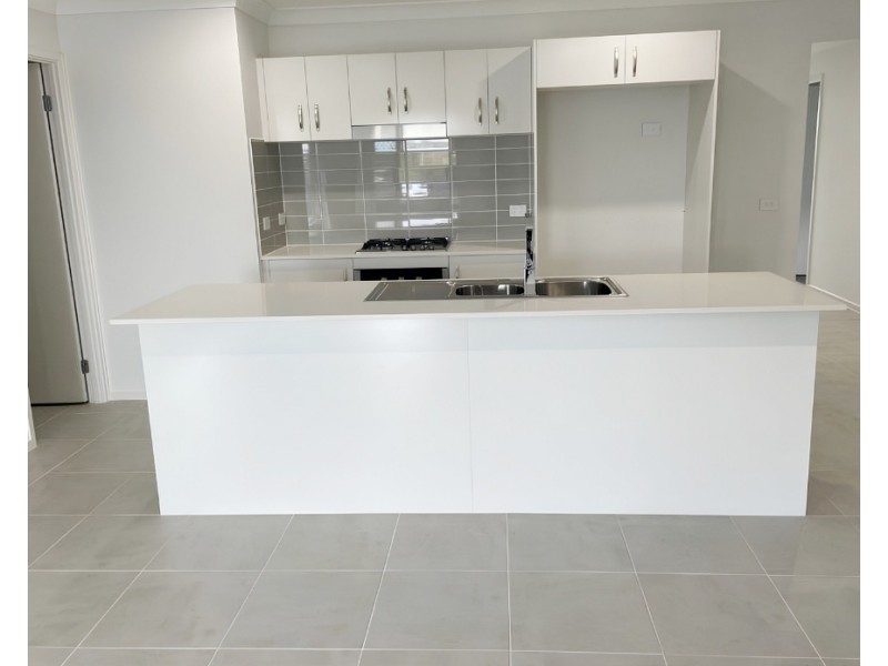 35 Woongarrah Drive, Woongarrah NSW 2259
