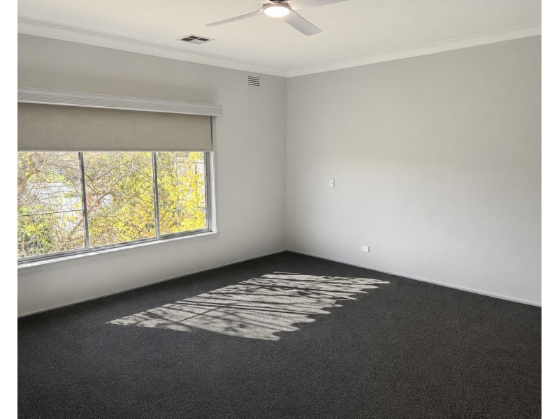 4 Batt Avenue, Wodonga VIC 3690