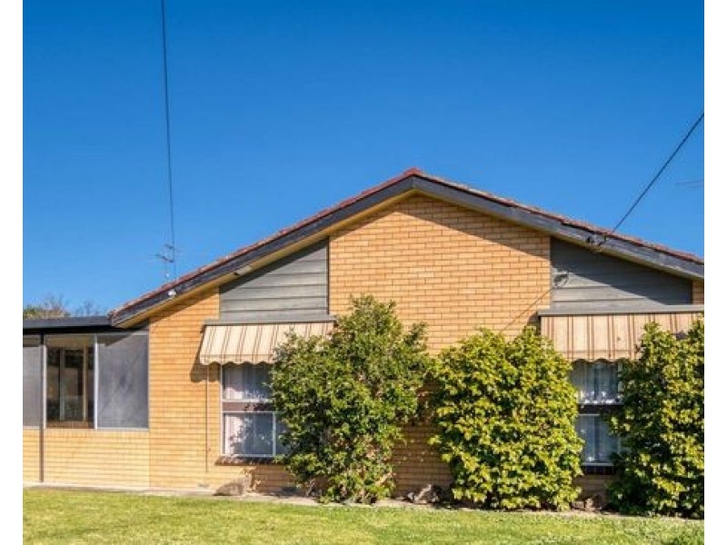 475A Henderson Street, Lavington NSW 2641
