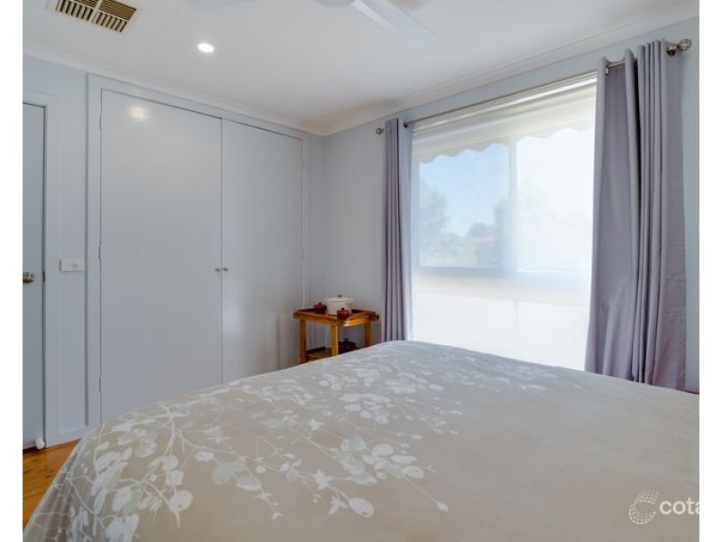 475A Henderson Street, Lavington NSW 2641